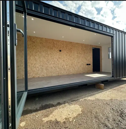 21x8ft CUSTOM Cabin Office