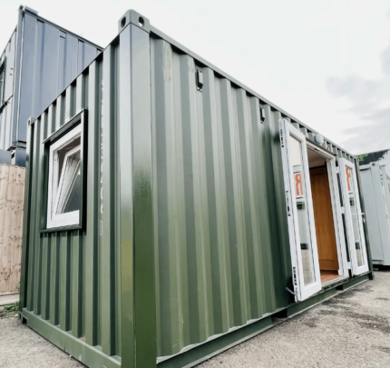 20x8 ft shipping container conversion