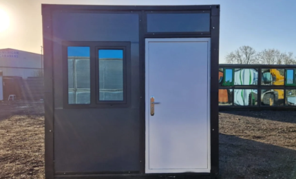 19x8 folding container